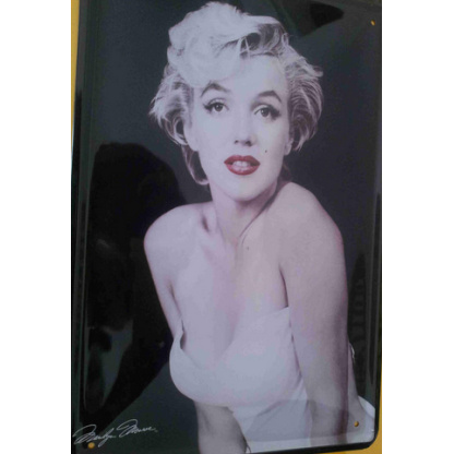 M5a.Marilyn Monroe vintage style metal sign. 30 x 20cm.