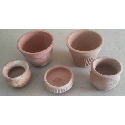 Terracotta assorted mini pots. Lot of 5.