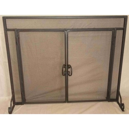Free standing fire screen with double opening doors. 100cm