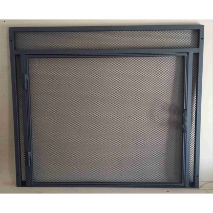 Surface mounted fire screen with one opening door. 100 x 80cm