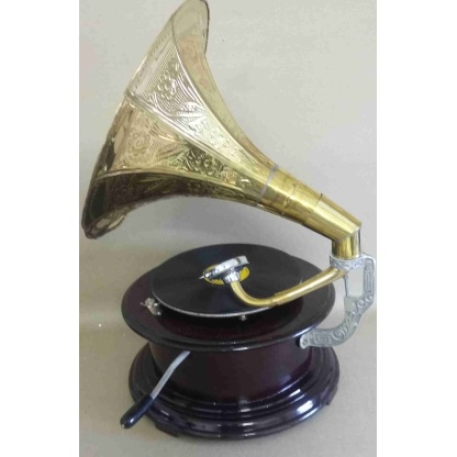His Masters voice gramophone