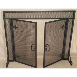Free standing fire screen with double opening doors. 80cm