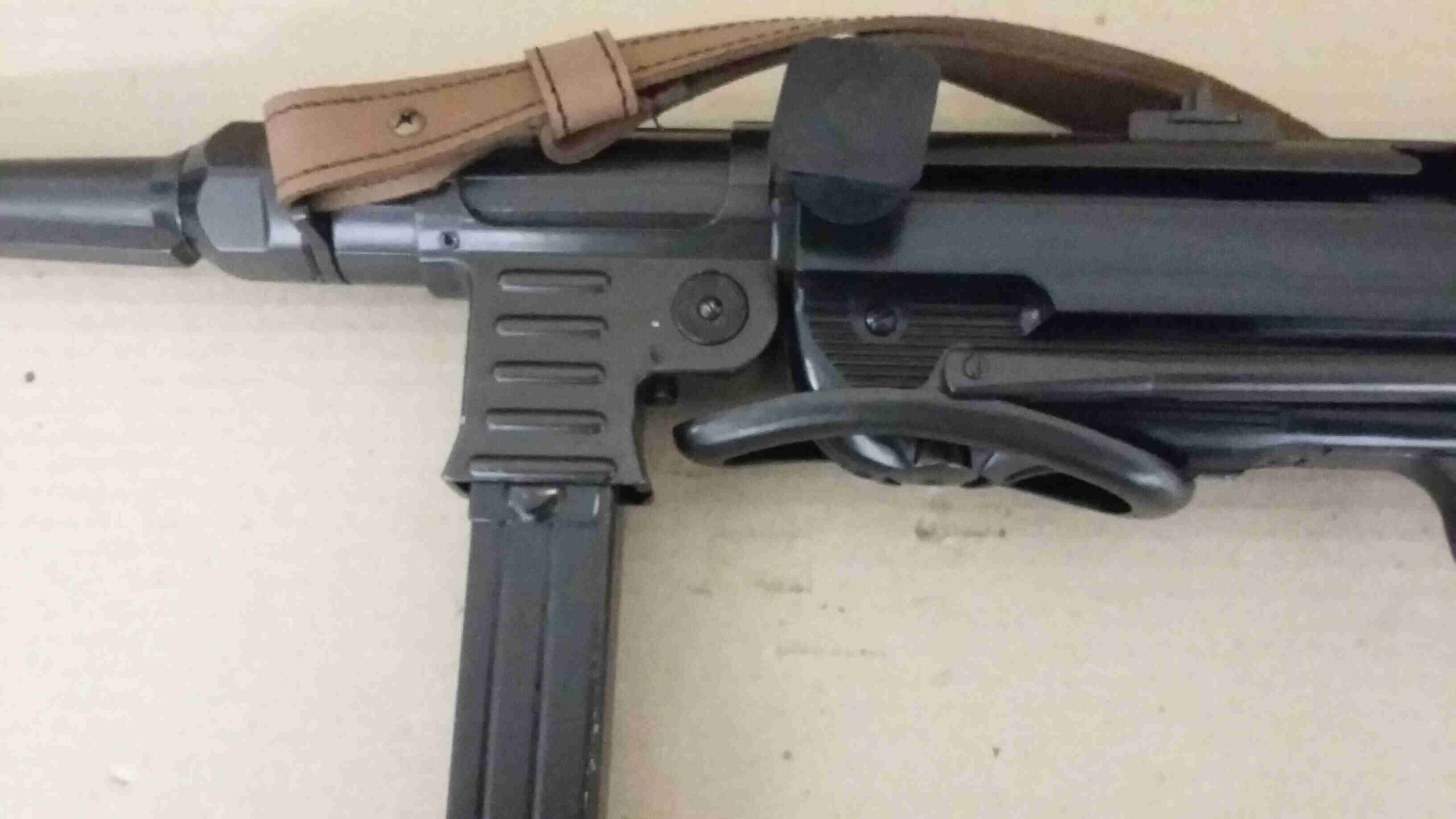 MP40 Sub-Machine Gun Non-Functional - Image 3