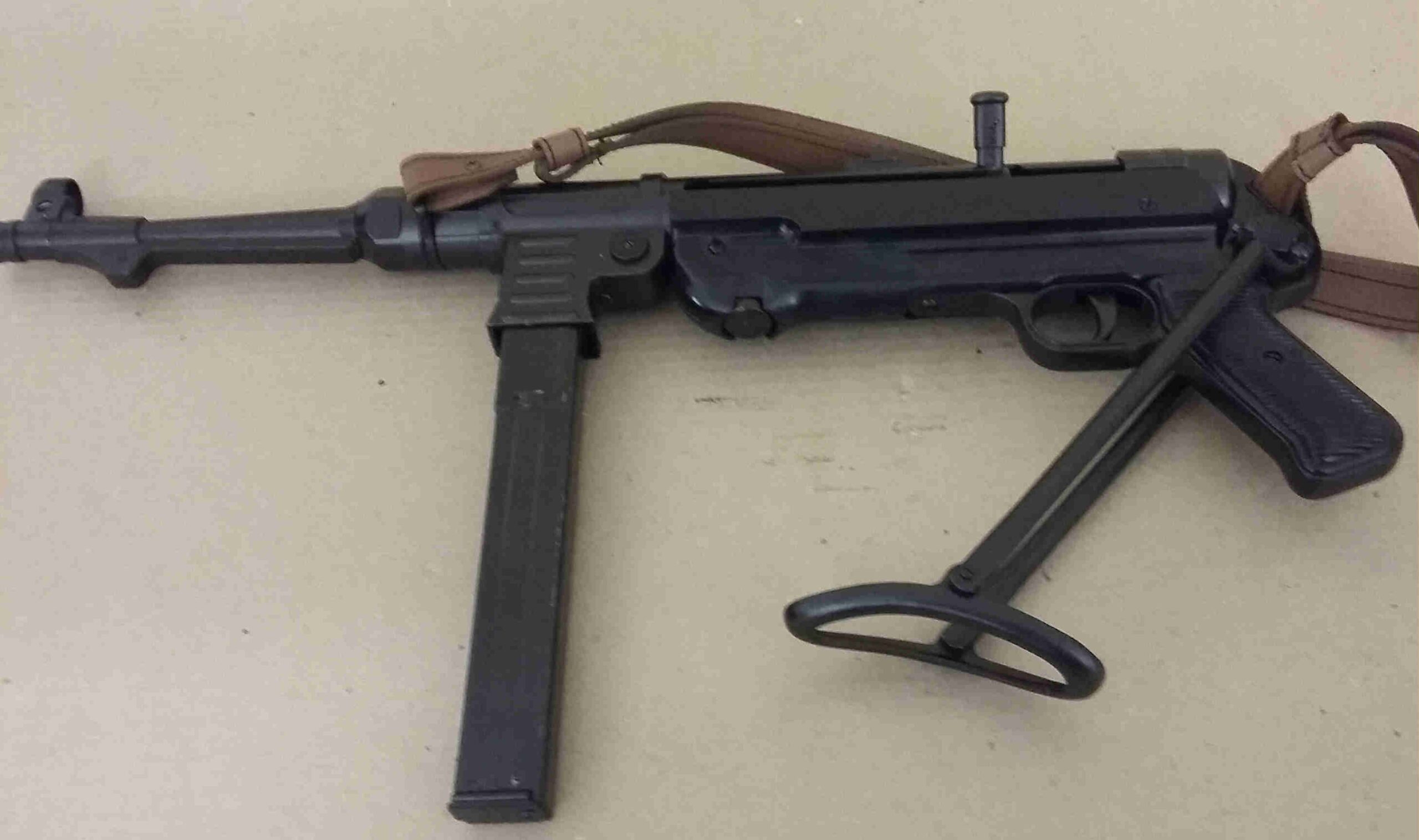 MP40 Sub-Machine Gun Non-Functional - Image 5