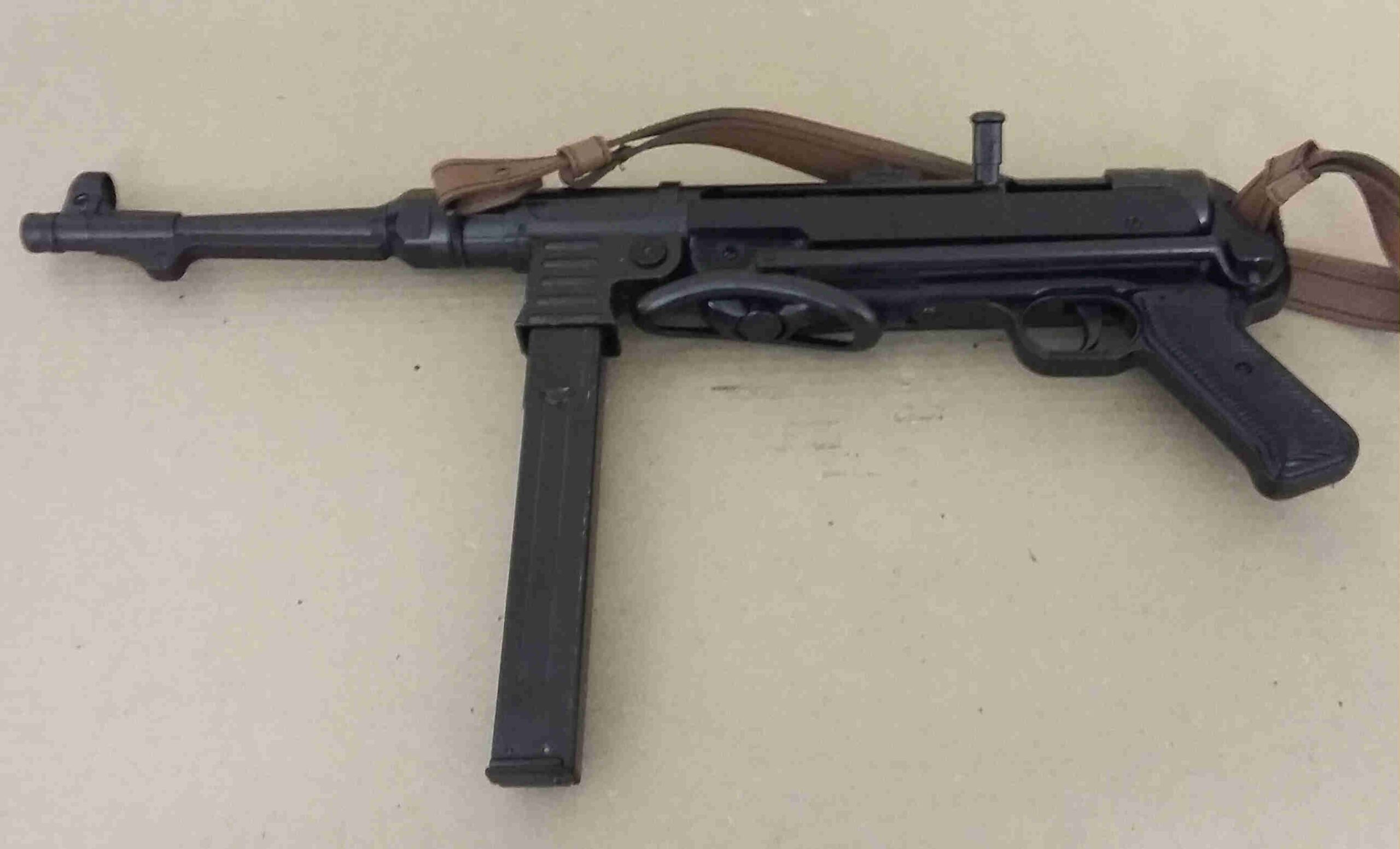 MP40 Sub-Machine Gun Non-Functional - Image 6