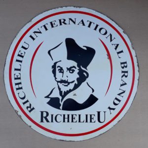 Richelieu Used Metal Sign